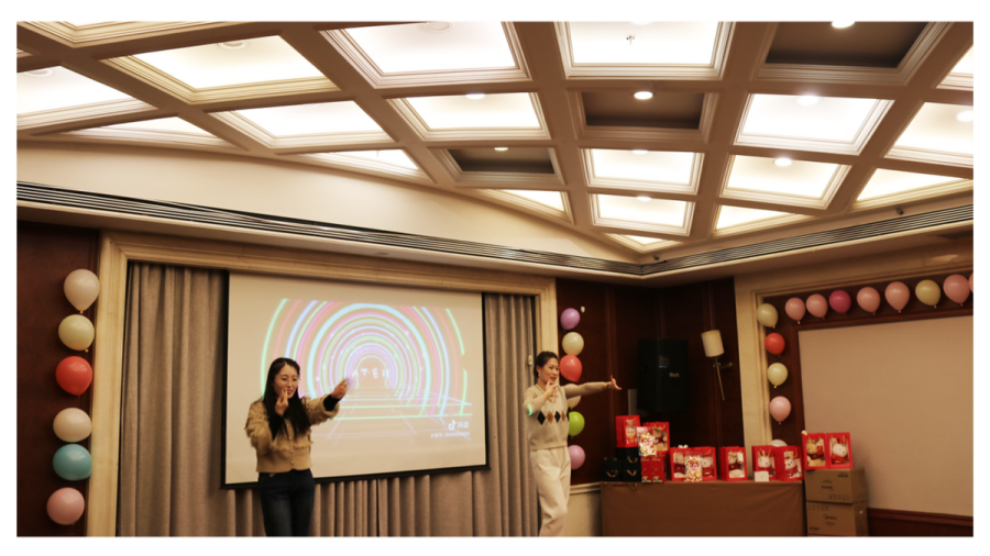 勇毅進(jìn)取，順風(fēng)飛揚(yáng) | 2023年 藍(lán)鵬測(cè)控年會(huì)  開場(chǎng)舞 黑桃A